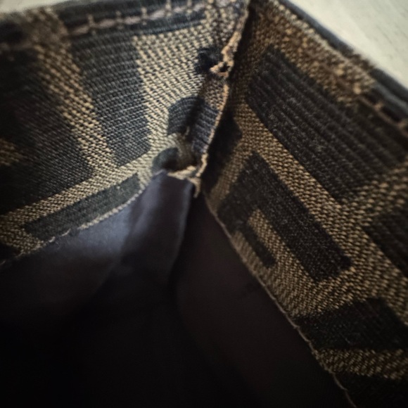 Fendi  Bag. 100% Authentic. Dustbag incl. In good used (vintage) condition. - Picture 12 of 14